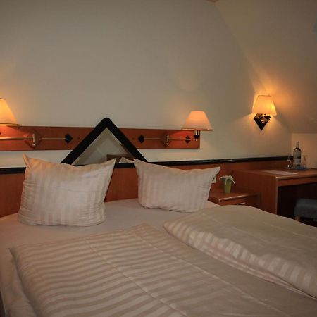 Hotel Reke Plau am See Exterior photo
